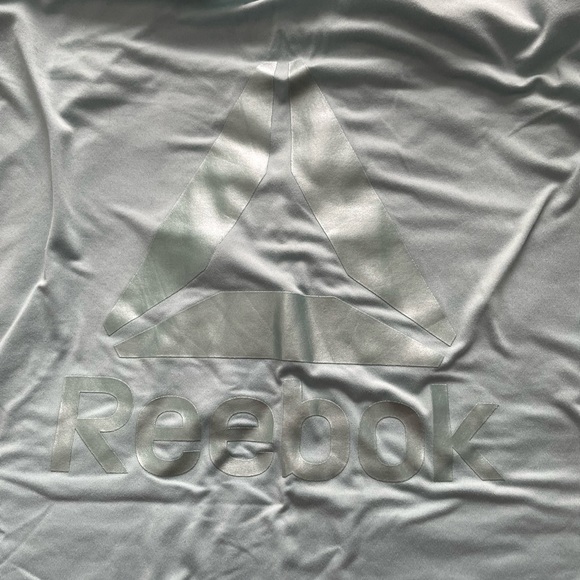 Reebok Tank - Picture 2 of 4